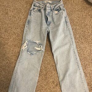 Abercrombie 90s Relaxed High Rise Jean